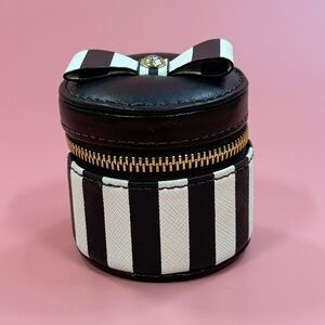 Rare Black White Stripe Henri Bendel Mini Ring Box With Signature Stripe Bow